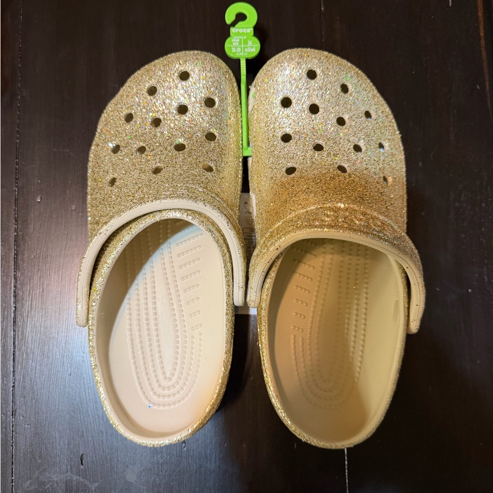 Crocs Classic Glitter Clogs - Gold